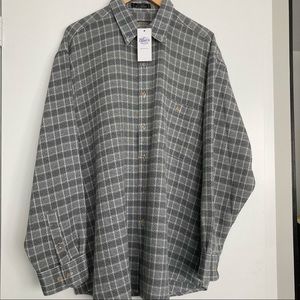 Men’s XL Van Heusen Button-Up LS Shirt. ◻️